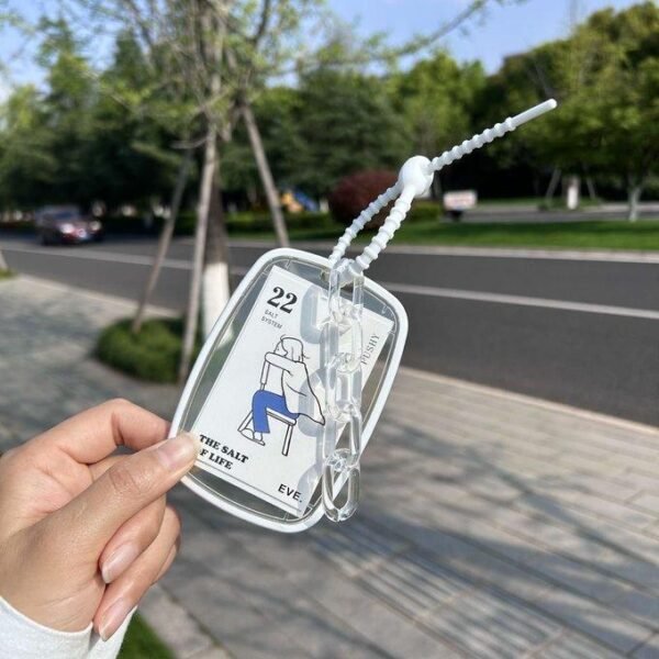 可愛いキーホルダー付きトレカケース  ホワイト  高品質ケース