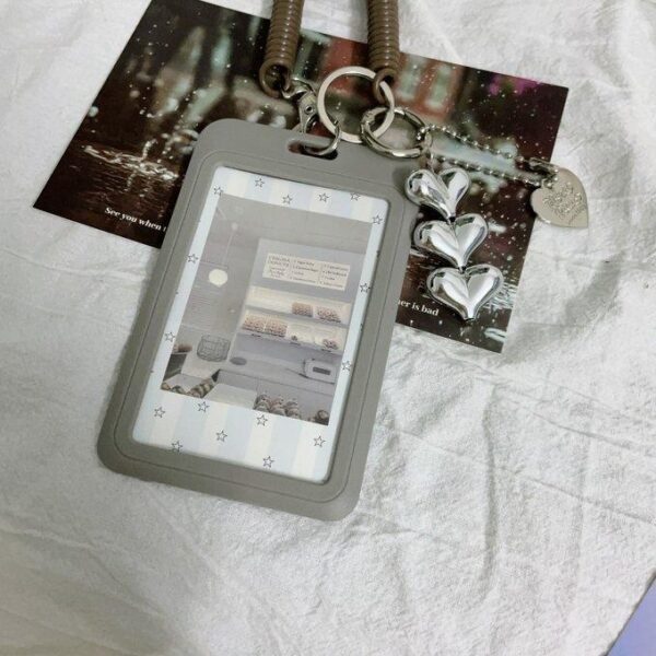 シンプルで可愛いトレカケース　ハートチャーム付き♡　高品質ケース