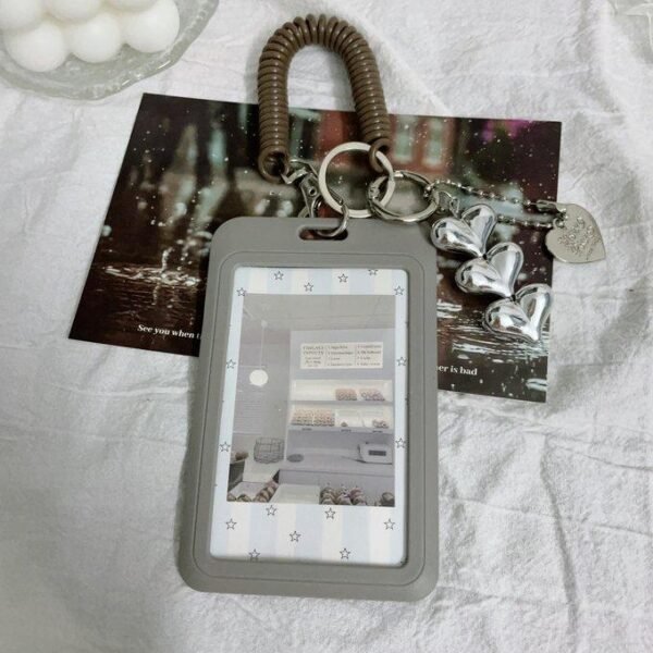 シンプルで可愛いトレカケース　ハートチャーム付き♡　高品質ケース