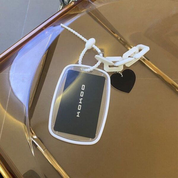 可愛いキーホルダー付きトレカケース  ホワイト  高品質ケース