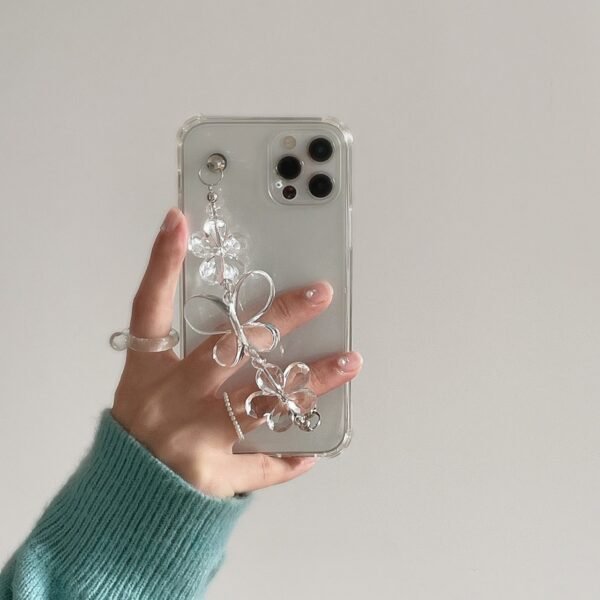 ★IPhone16シリーズ対応 可愛いチェーンクリアiphoneケース