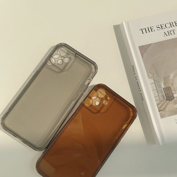 シンプルで人気なiPhoneケース　クリアケース　