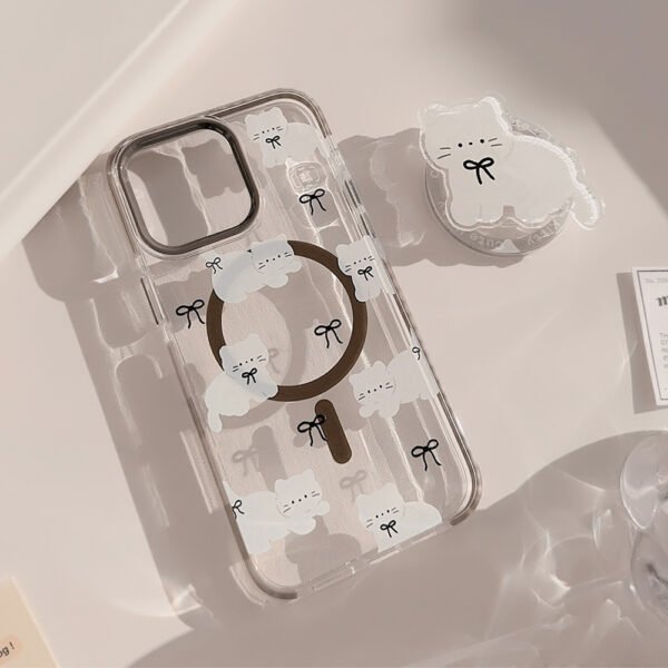 ★iPhone16シリーズ対応MagSafe対応可能　マグネット式　かわいいiPhoneケース ネコグリップ　