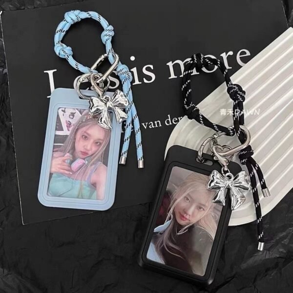 シンプルでオシャレなトレカケース  可愛いチャーム付き