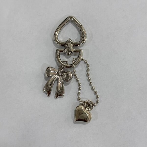 キーホルダー　リボンチャーム