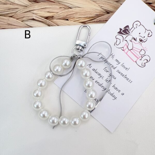 ハートチャーム　キーホルダー　スマホストラップ　キーリング　　手首ストラップ　可愛い　オシャレ