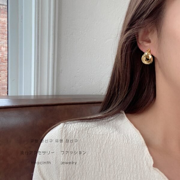 金属アレルギー対応　シンプルなピアス 　14KGF　銀メッキ