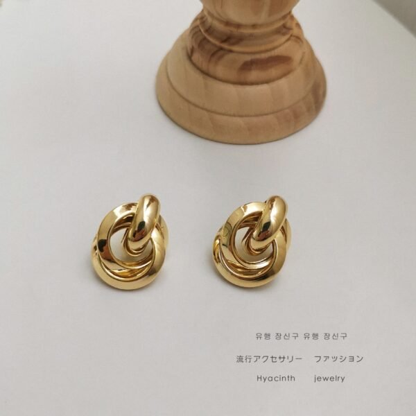 金属アレルギー対応　シンプルなピアス 　14KGF　銀メッキ