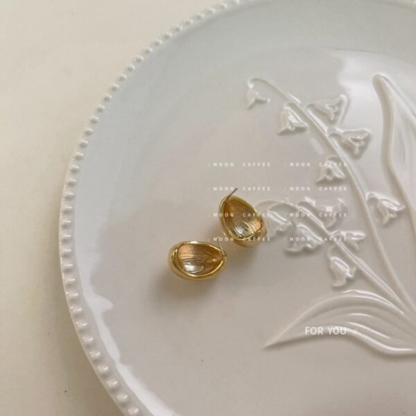 金属アレルギー対応　シンプルなピアス 　18Ｋコーティング　金メッキ　S925　