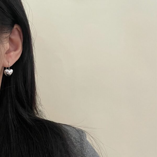 金属アレルギー対応　ハート　ピアス 金/銀メッキ　人気　オシャレ