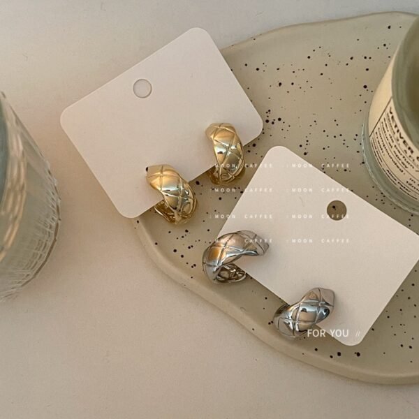 金属アレルギー対応　シンプルなピアス 　金/銀メッキ　