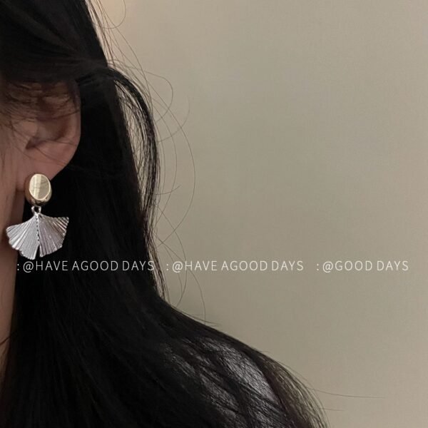 O1CN01R1Arrc2HgUlfplpnI_!!3181499180-0-cib 金属アレルギー対応 オシャレなピアス 金/銀メッキ