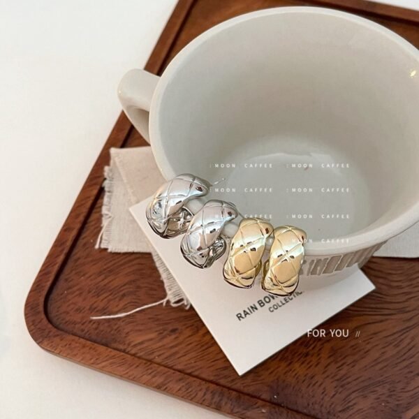 金属アレルギー対応　シンプルなピアス 　金/銀メッキ　