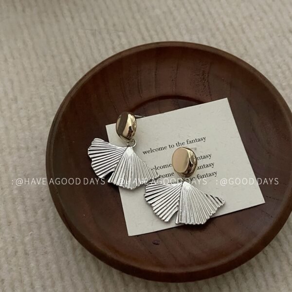 O1CN01jpZJ0d2HgUlpIGWd3_!!3181499180-0-cib 金属アレルギー対応 オシャレなピアス 金/銀メッキ