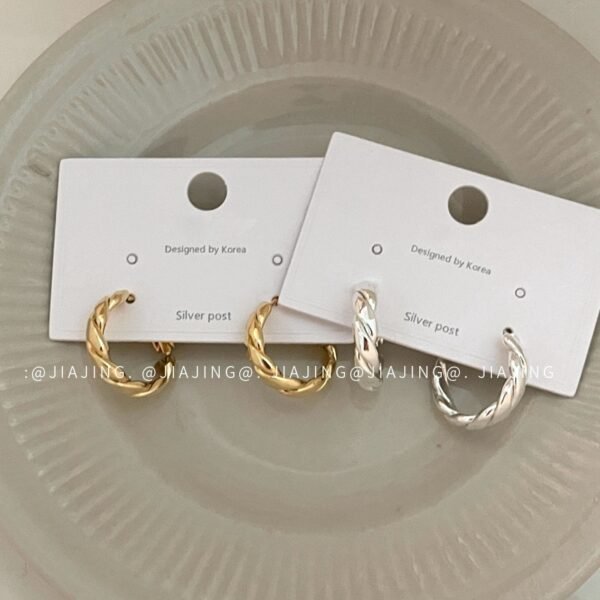 金属アレルギー対応　シンプルなピアス 　金/銀メッキ　