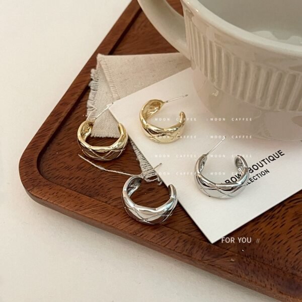 金属アレルギー対応　シンプルなピアス 　金/銀メッキ　