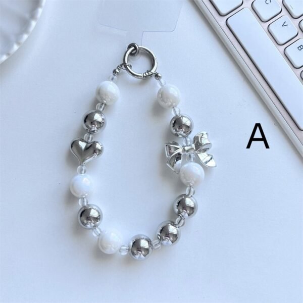 チャーム　キーホルダー　スマホストラップ　キーリング　ハンドルストラップ　手首ストラップ　　可愛い　オシャレ