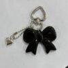 キーホルダー　リボンチャーム