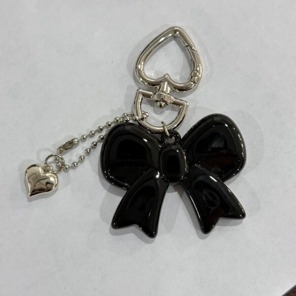 キーホルダー　リボンチャーム