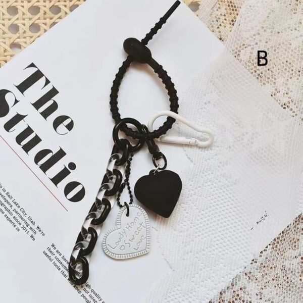 キーホルダー　オシャレなチャーム